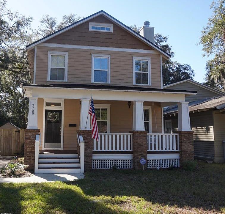 1st image of 2728 Algonquin Ave