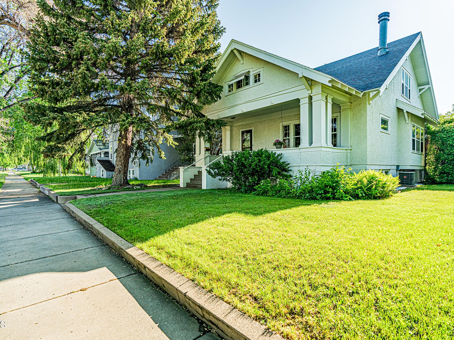 811-n-6th-st-bismarck-nd-58501-zillow