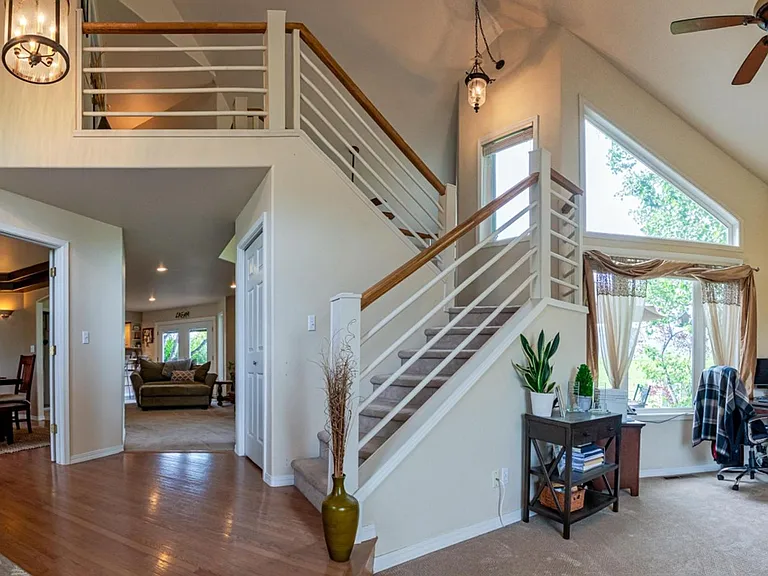 1480 Cresthaven Dr — Photo 37