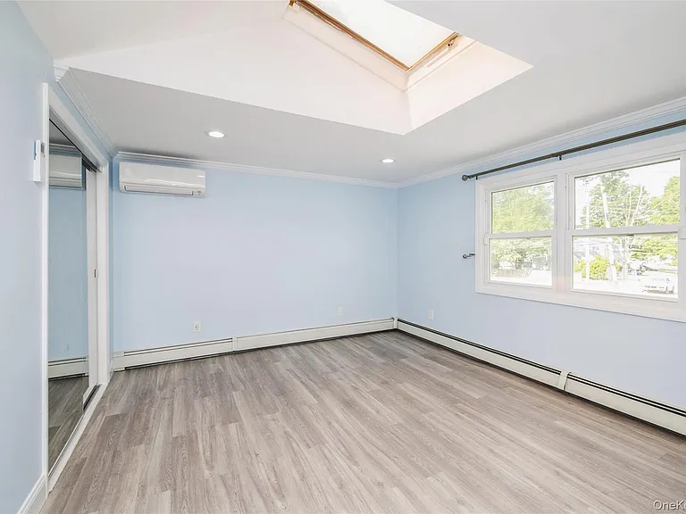 14 Tailor Ln — Photo 15