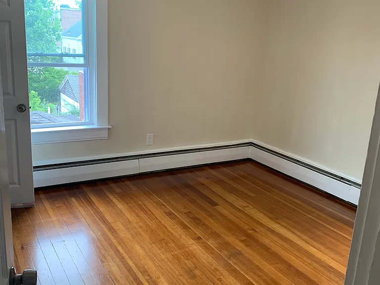 20 Lincoln Ave #3 — Photo 9