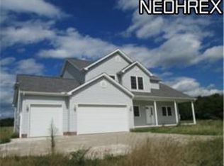 9225 Stanley Rd, Garrettsville, OH 44288