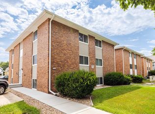 1129 E St APT 11, Lincoln, NE 68508