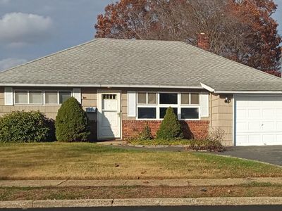 35 Polo Rd, Massapequa, NY, 11758