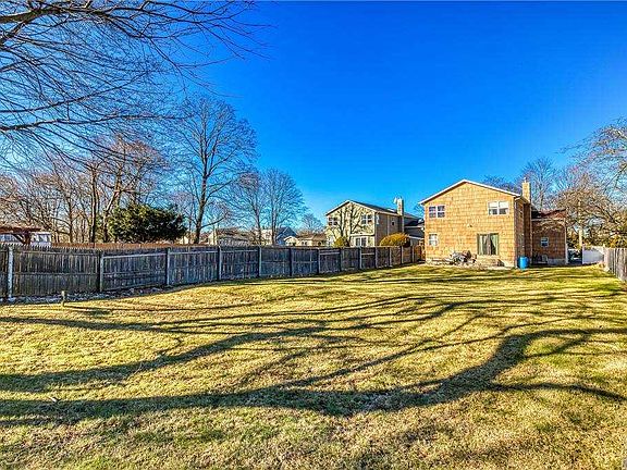 2nd image of 34 W 18th St