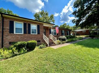 220 Oakside Dr, Harrisburg, NC 28075