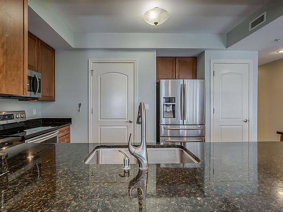 3rd image of 525 N 3rd St #402