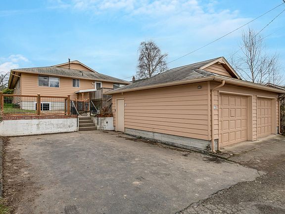 3rd image of 3314 Roosevelt Ave #B