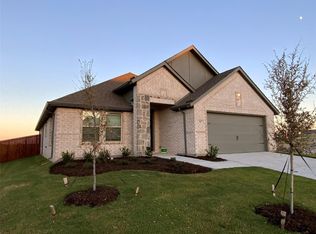 317 Ranch Rd, Justin, TX 76247