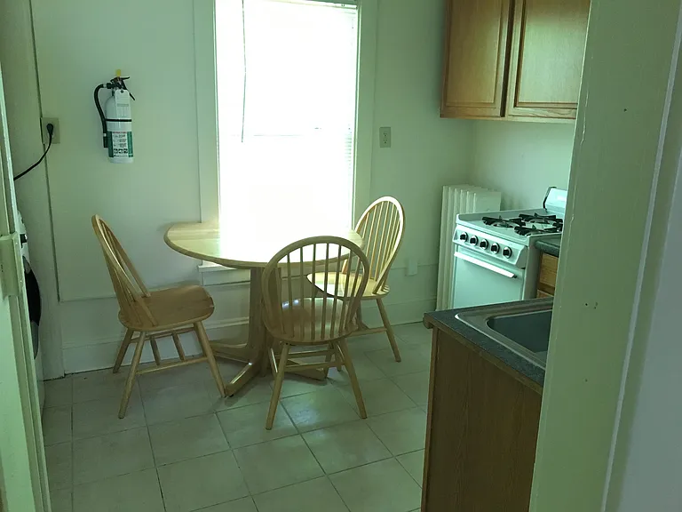 614 E Buffalo St — Photo 22