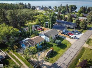 303 3rd St, Ross Haven, AB T0E 1A0