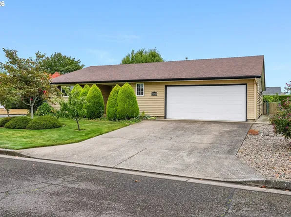 1967 Astor Way, Woodburn, OR 97071