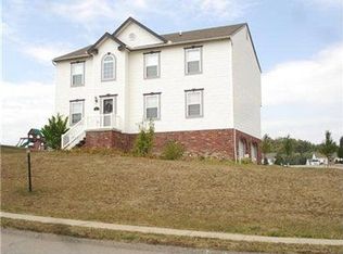 327 Commodore Dr, Mc Donald, PA 15057