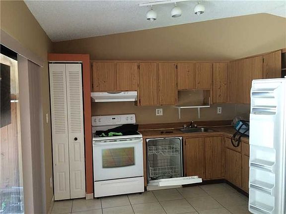 5th image of 15419 SW 71st Ter #15419