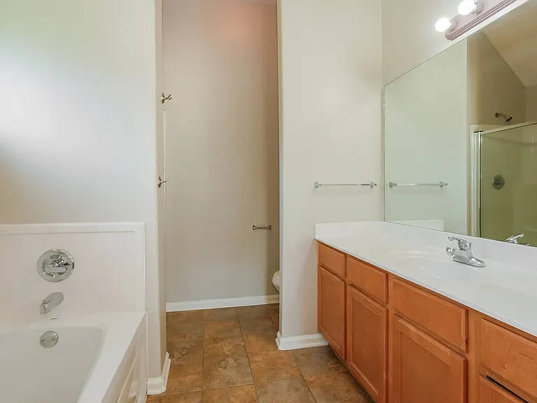 1719 Brentford Cv — Photo 10