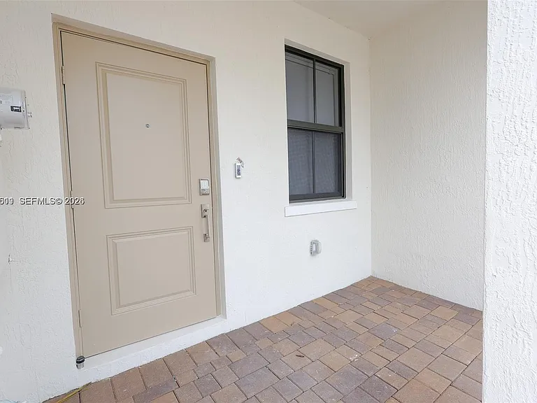 23078 SW 130th Ave #23078 — Photo 4