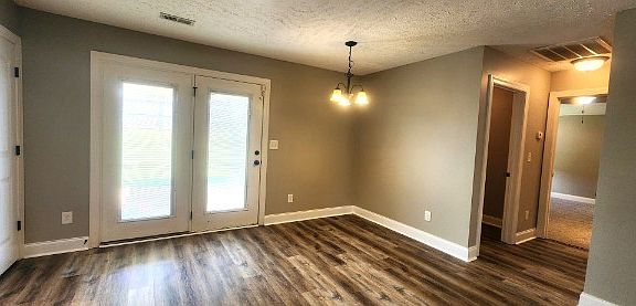 5th image of 791 Sturdivant Dr