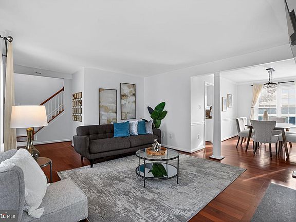 5th image of 2502 18th St NE