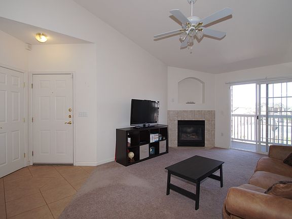 4th image of 7440 S Blackhawk St Unit 6304