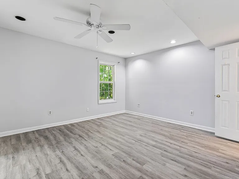 3212 Pagoda Trce — Photo 17