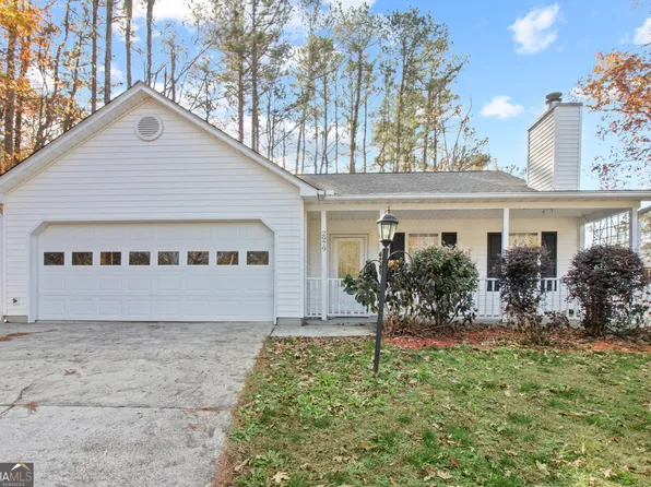 2979 Trotters Crest Dr, Snellville, GA 30039