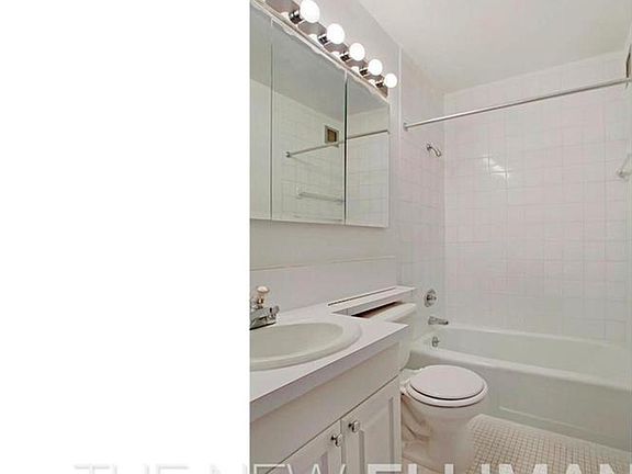 2nd image of 230 W 55th St APT 8H