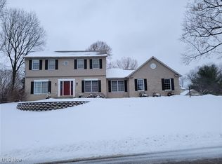 6316 Fox Hollow Dr NW, North Canton, OH 44720
