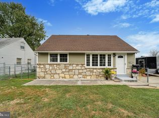 9411 Academy Rd, Philadelphia, PA 19114