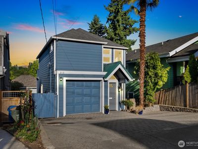 212 27th Avenue E, Seattle, WA, 98112
