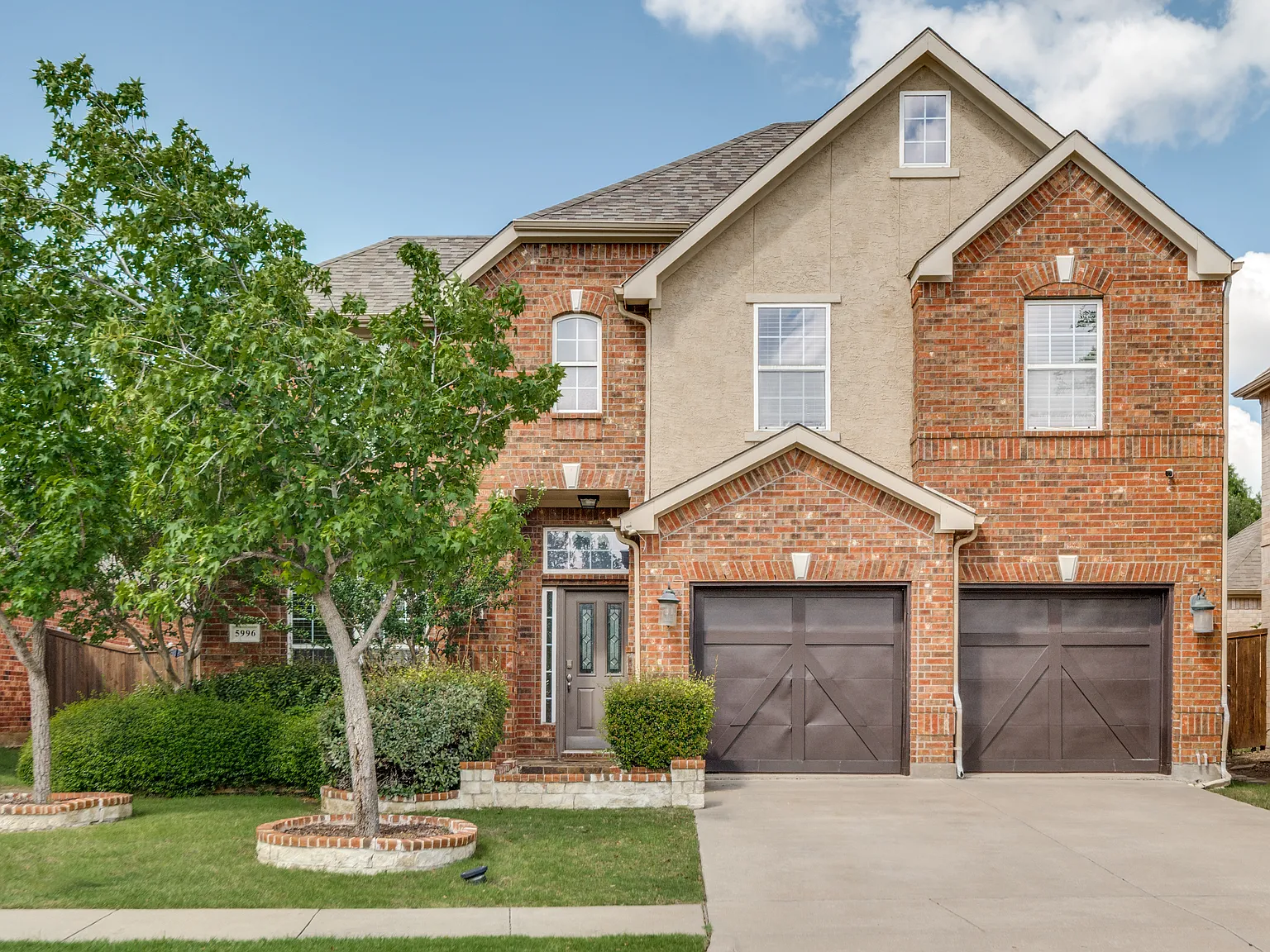 4 bed, 2.5 bath, 3039 sqft, $3,100 — Photo 1