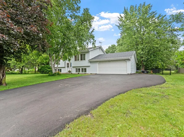 4366 Greenhaven Dr, Vadnais Heights, MN 55127