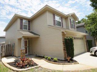 2905 Five Oaks Ln, Shalimar, FL 32579