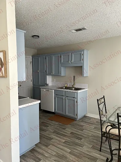 113 Splane Dr #4 — Photo 3