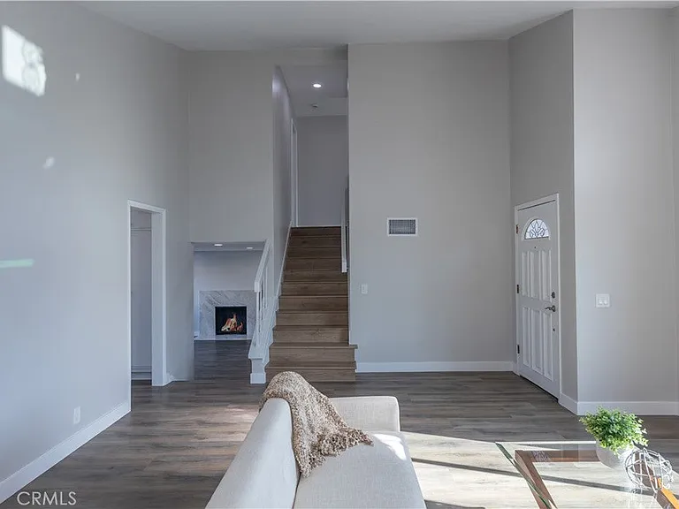 980 S Loyola Dr — Photo 10