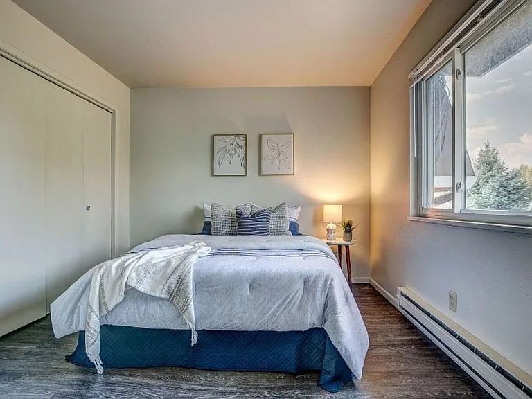 Stone Gate Apartments — Photo 40