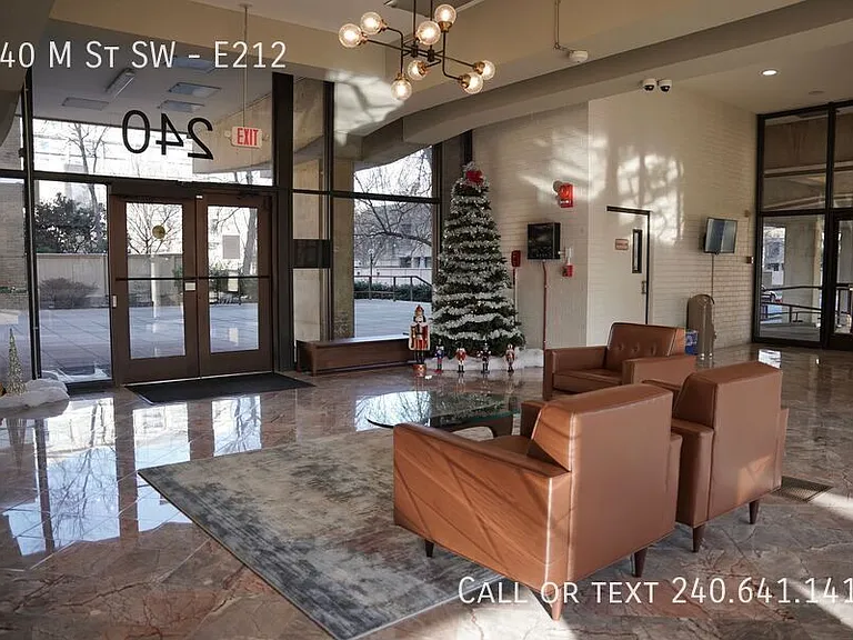 240 M St SW #E212 — Photo 6