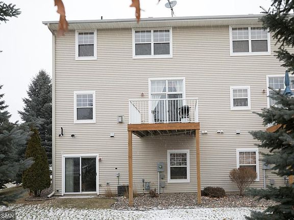 3rd image of 10873 Kingsfield Ln