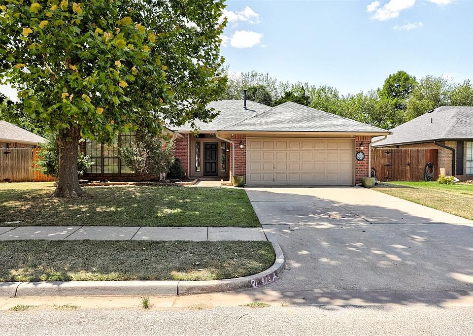 1st image of 418 Edwards Dr