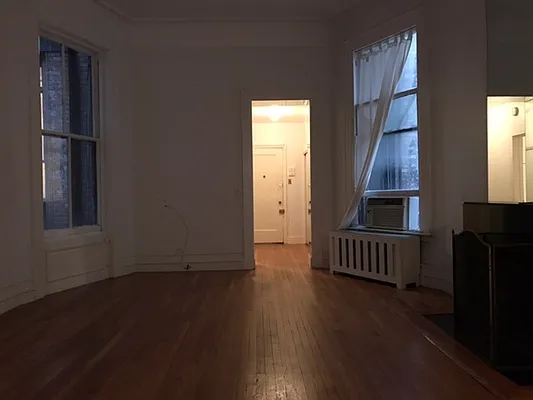 Rented by Nest Seekers International | media 4