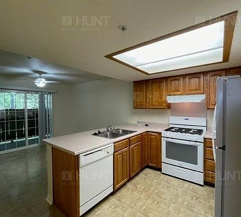 5th image of 4118A Sam Houston Dr