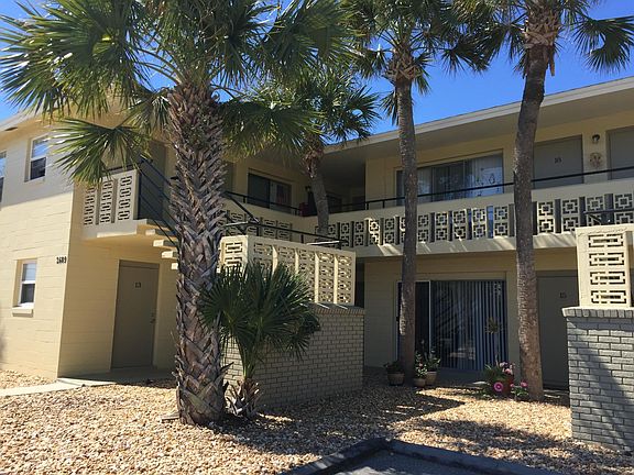 2nd image of 2609 N Oleander Ave
