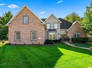 6718 N Fieldstone Ct, Peoria, IL