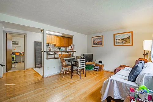 1120-1134 Apollo Pl. Photo 1