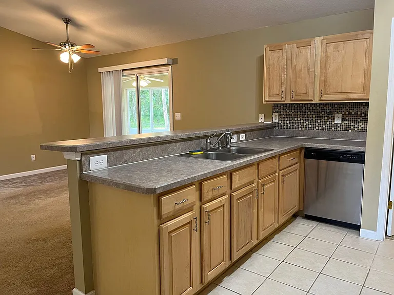 9 White Hawk Pl — Photo 6