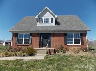 401 Humston Dr, Lawrenceburg, KY 40342