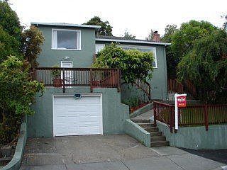 1711 Notre Dame Ave.