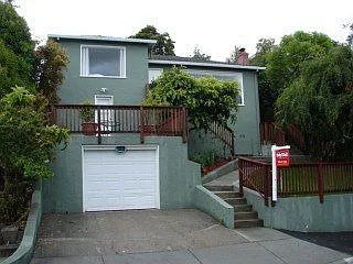 1711 Notre Dame Ave photo 1