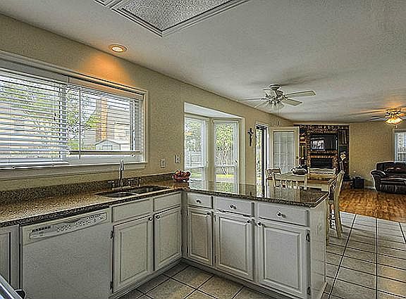 3rd image of 1513 River Birch Dr