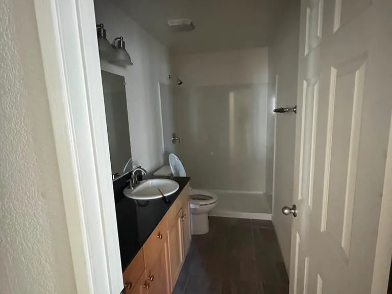 1819 S Cherokee Ln #60 — Photo 9