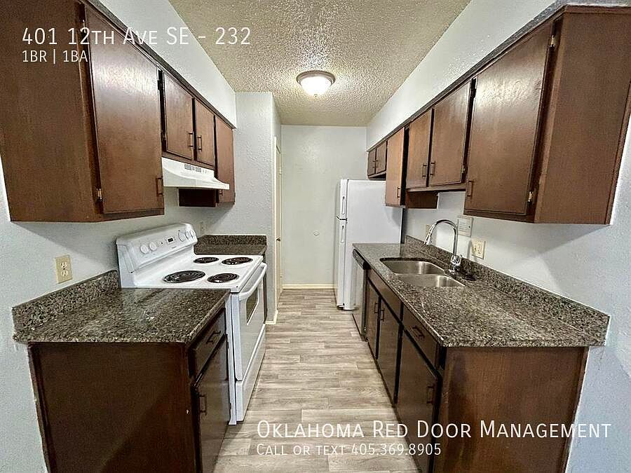 1st image of 401 12th Ave SE APT 232